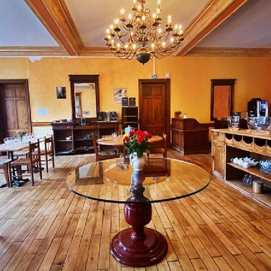  GRIET IMMO : Office | LE BOURG-D'OISANS (38520) | 1 500 m2 | 2 092 000 € 