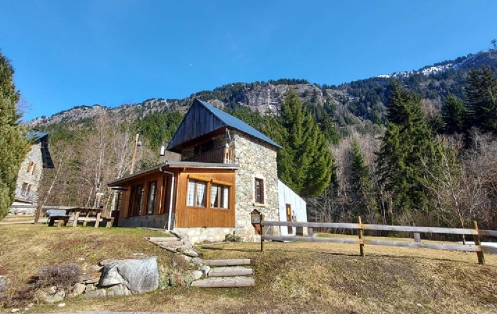 Maison VAUJANY 52 m2 210 000 € Maison VAUJANY 52 m2 210 000 €
