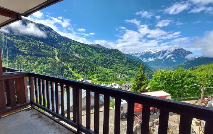 Appartement P2 VAUJANY 33 m2 160 000 € Appartement P2 VAUJANY 33 m2 160 000 €
