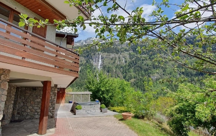 Appartement P3 VAUJANY 80 m2 564 000 € Appartement P3 VAUJANY 80 m2 564 000 €