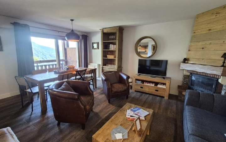 Appartement P4   VAUJANY  82 m2 549 000 € 
